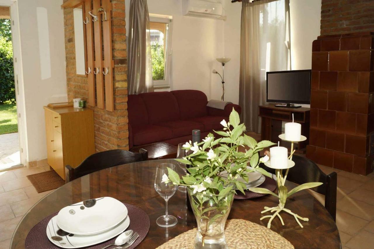 Apartman Eric Appartement Pula Buitenkant foto