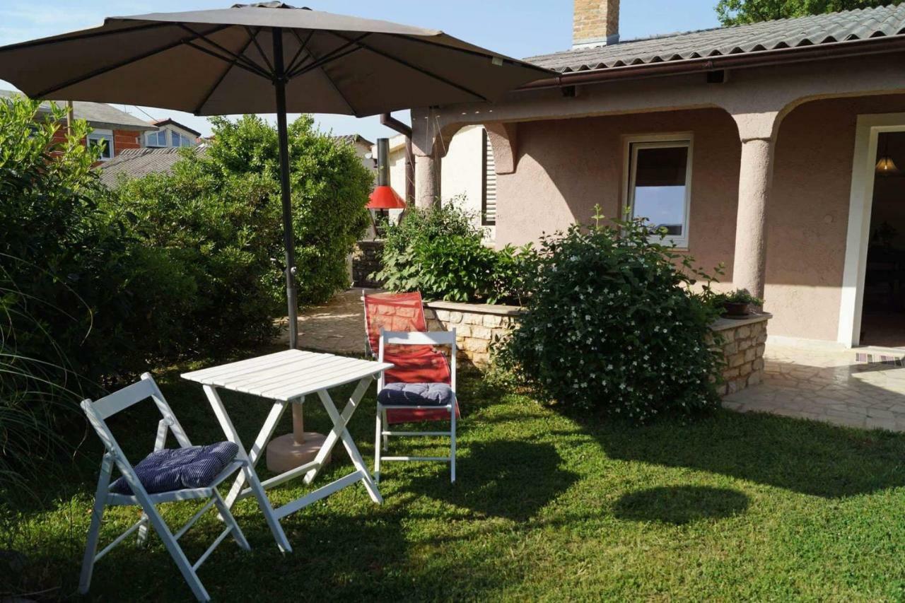 Apartman Eric Appartement Pula Buitenkant foto